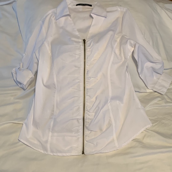 White shirt, Size L, zippered front… - Picture 2 of 9
